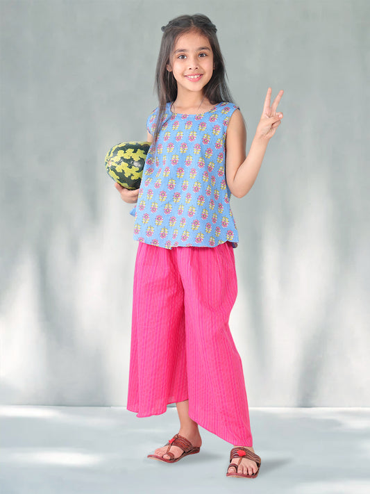 Blue floral printed sleeveless Short Top