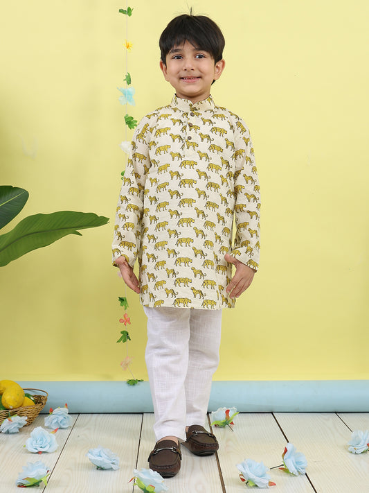 White Tiger Printed Kurta with pajama