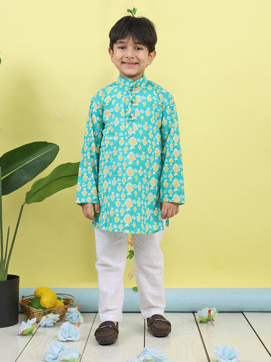 Green Fish Printed Kurta with pajama