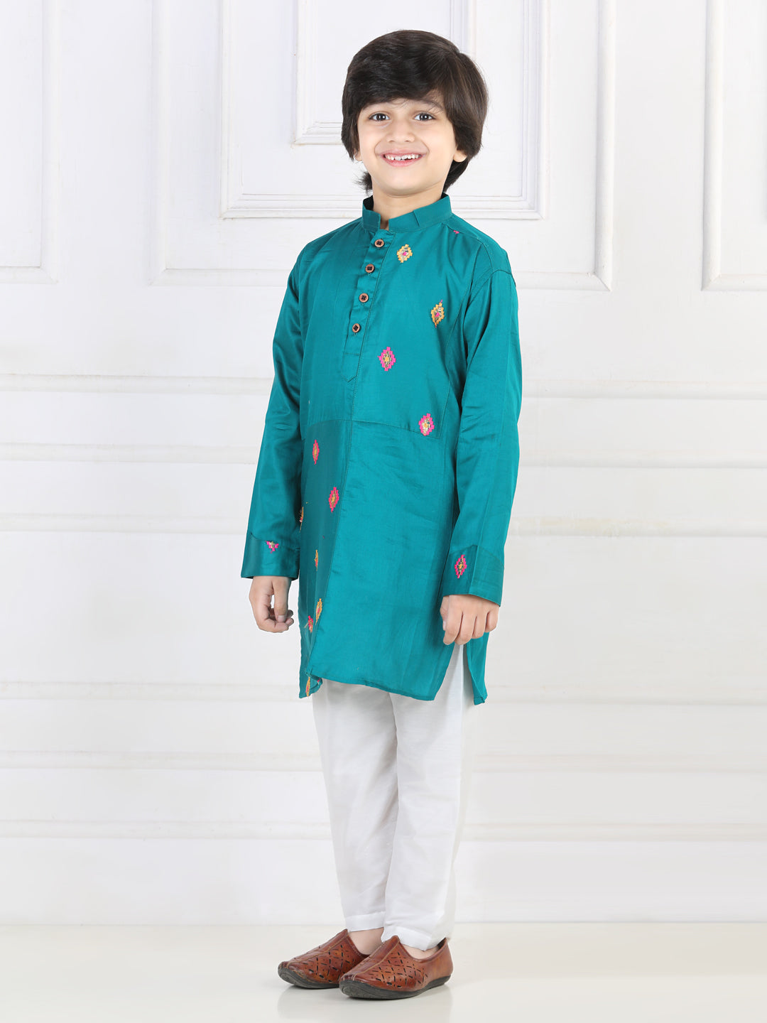 Green Embroidered patch work Kurta Set