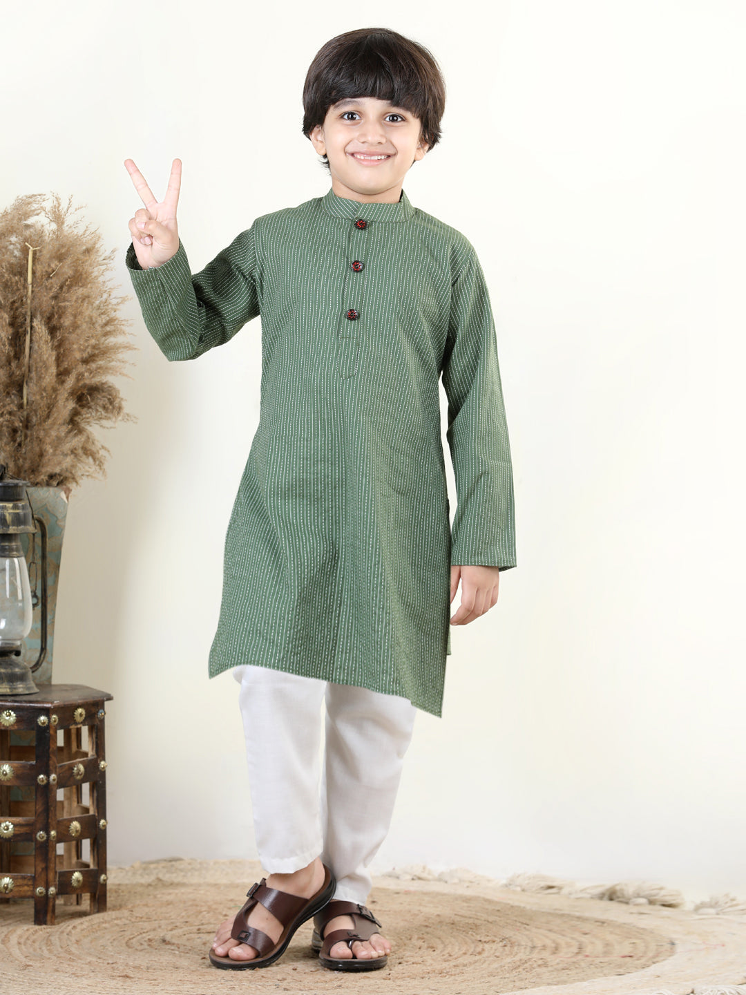 Green Katha Kurta with Reversible Floral Jacket Set