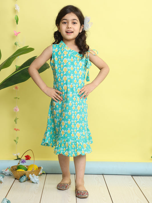 Green cotton fish printed sleeveless one shoulder dress