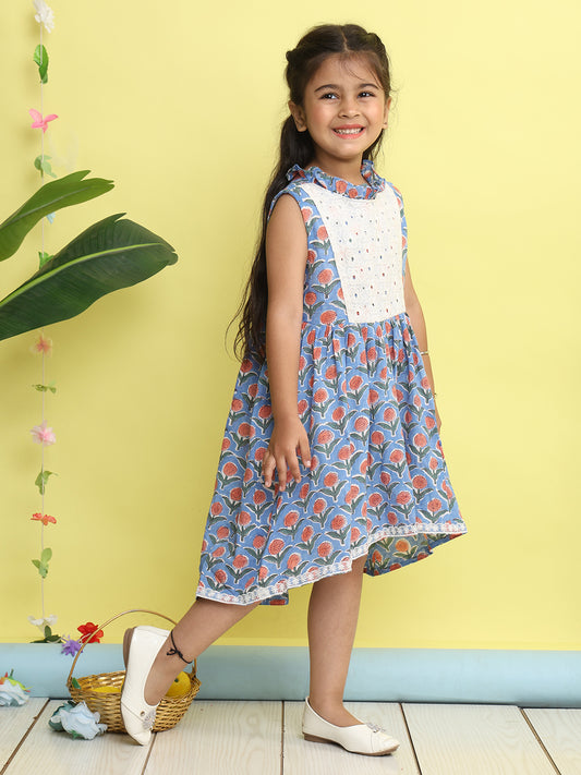 Blue pink floral printed with hakoba patch dress