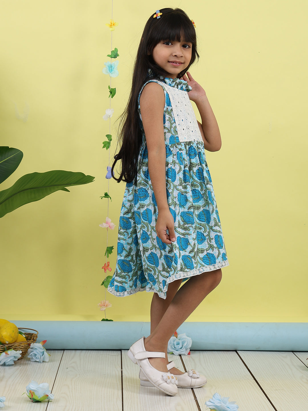 Blue cotton floral printed with hakoba patch dress