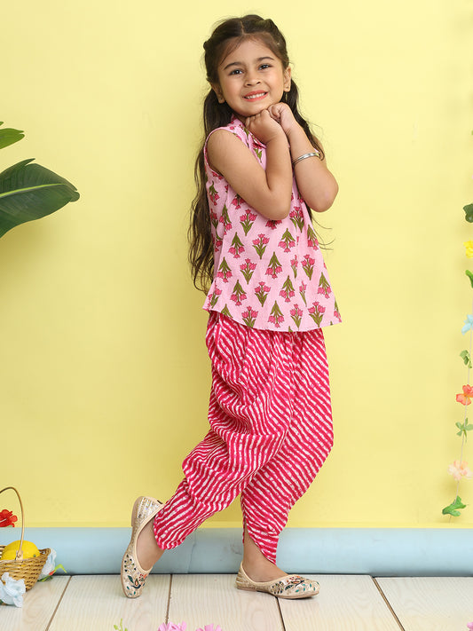 Pink Floral Printed sleeveless Kurti paired with Pink lehriya Dhoti