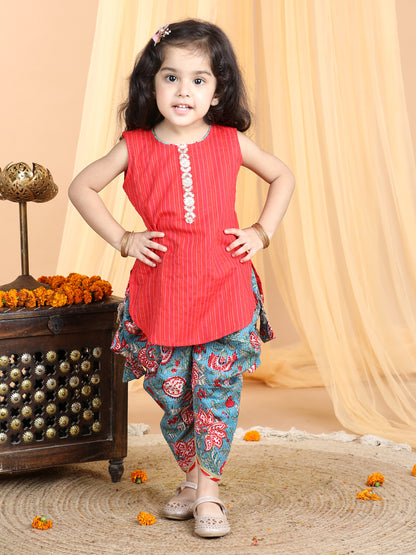 Floral printed dhoti paired with katha Kurti with a lace border at the neckline