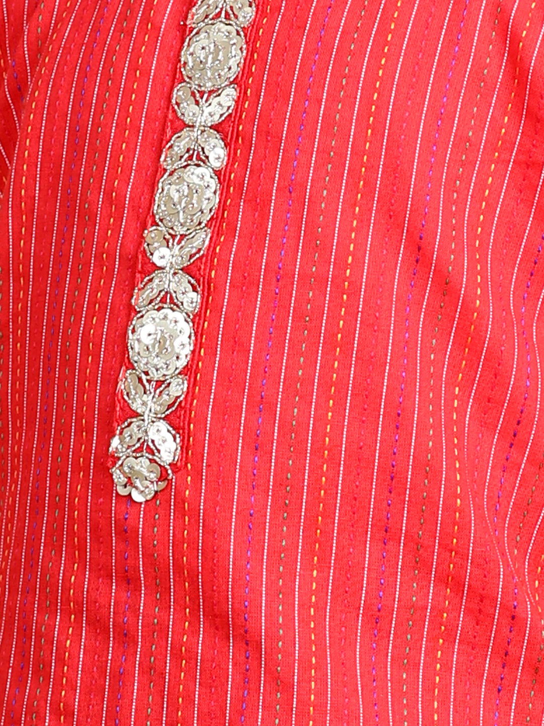 Floral printed dhoti paired with katha Kurti with a lace border at the neckline