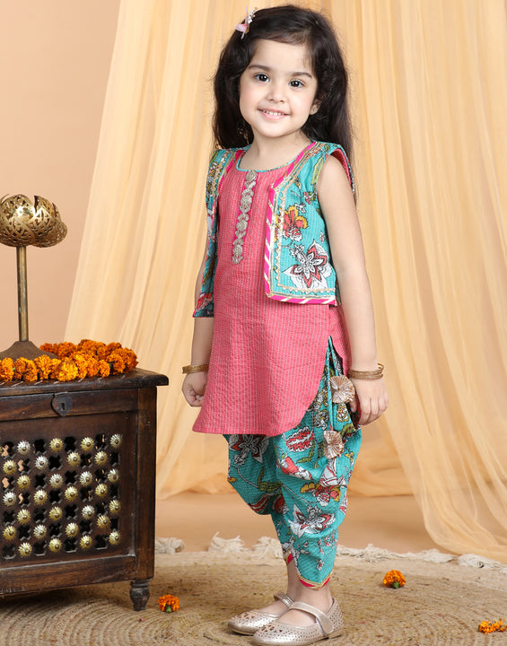 Floral printed dhoti and Jacket paired with Peach katha Kurti