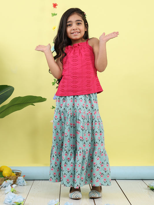 Pink sleeveless tie on hakoba top with Green floral printed Skirt