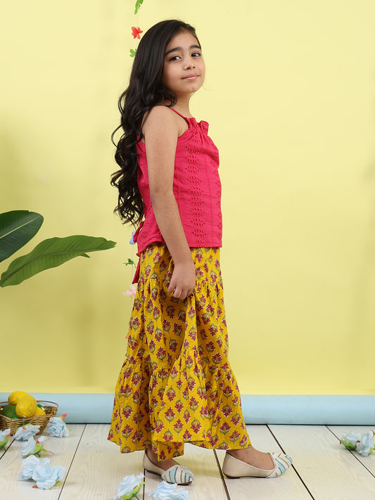 Pink sleeveless tie on hakoba top with Yellow floral printed Skirt
