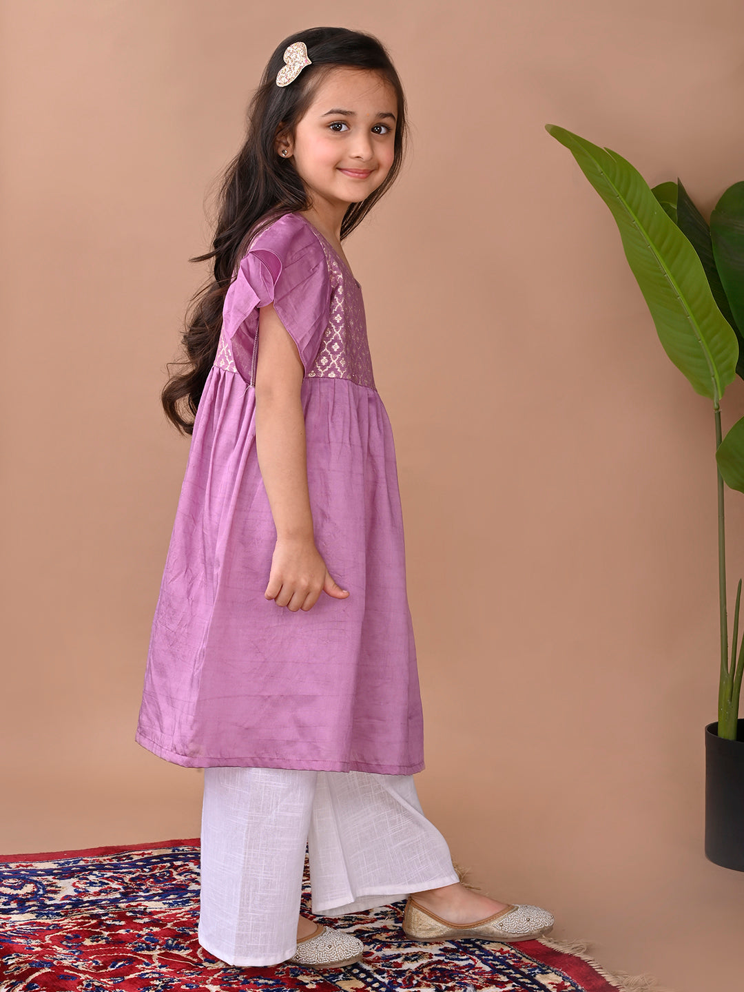 Purple cap sleeves jacquard Kurti with white pant
