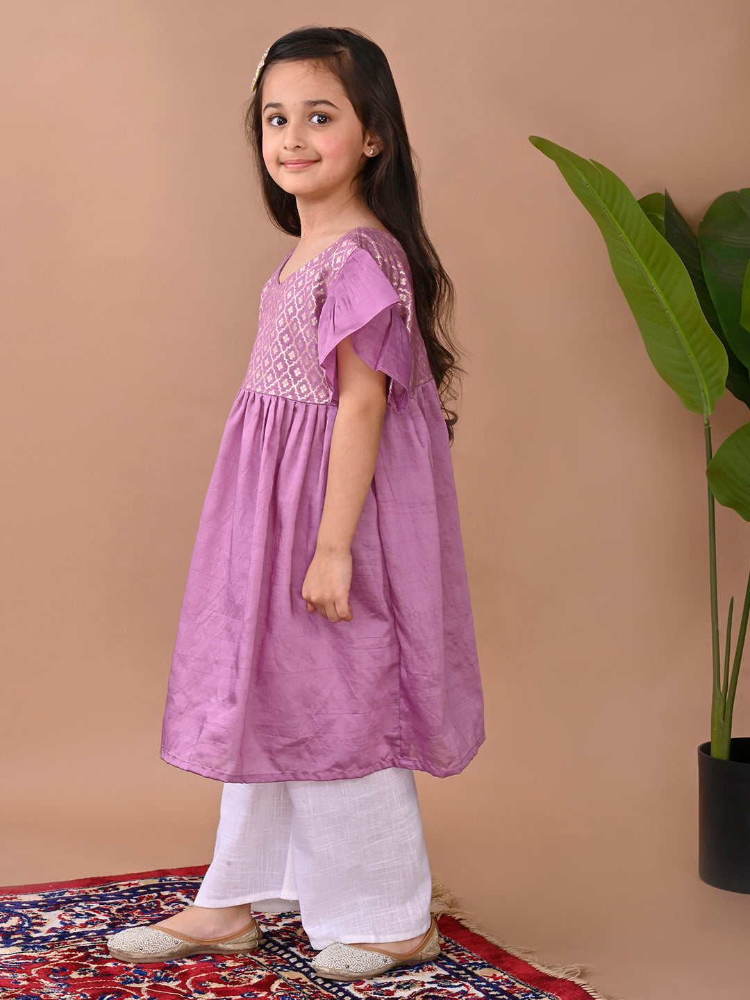 Purple cap sleeves jacquard Kurti with white pant