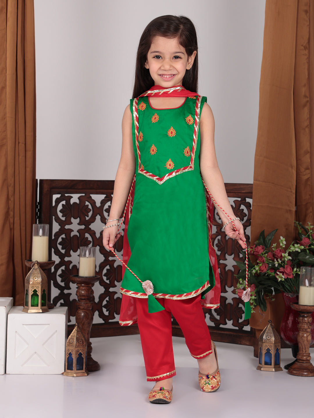 Green & Red embroidered kurti Set