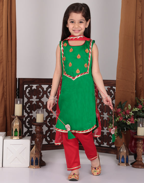 Green & Red embroidered kurti Set