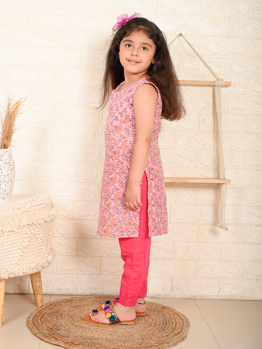 Pink Sleeveless Kurti Set