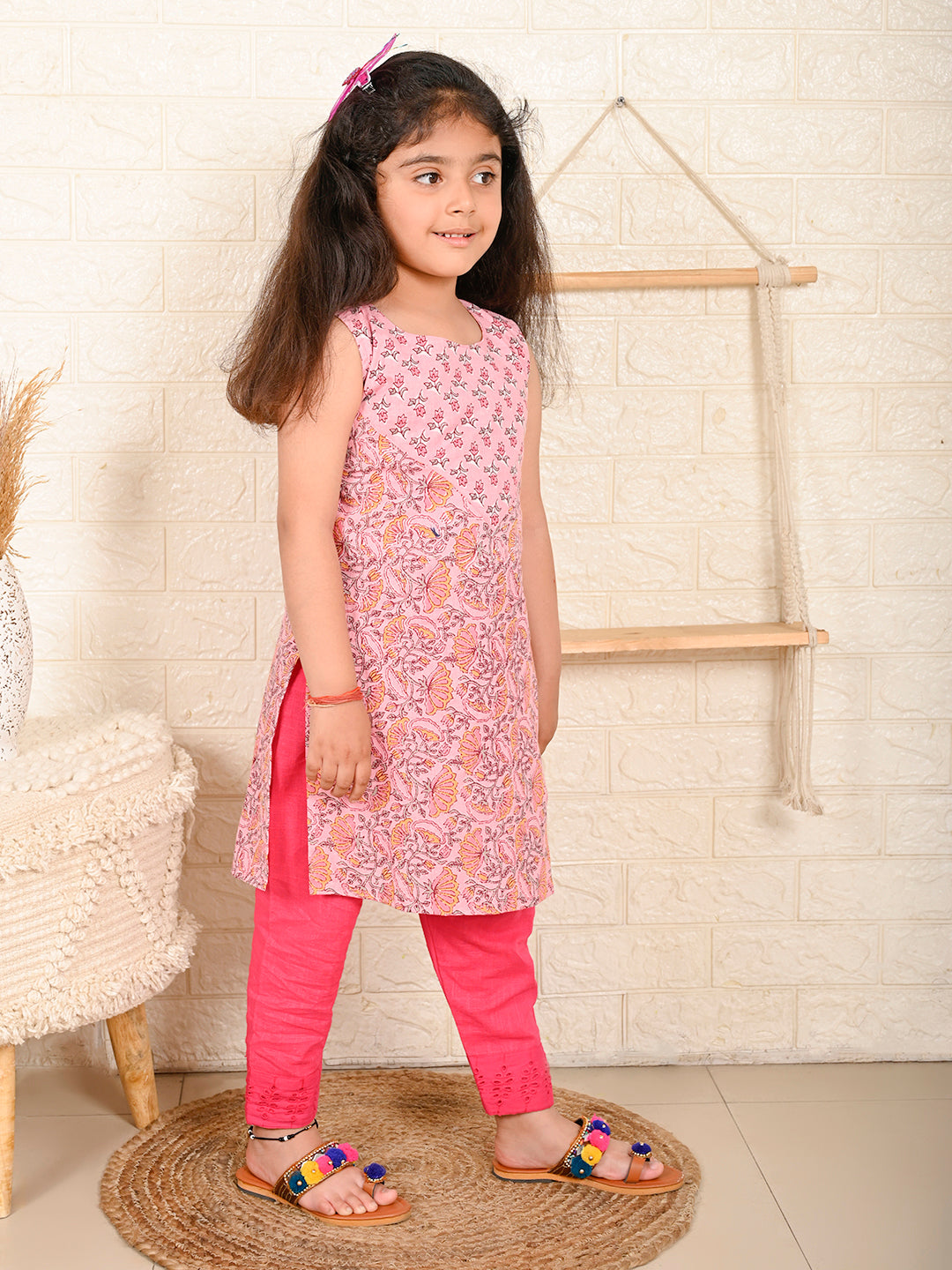 Pink Sleeveless Kurti Set