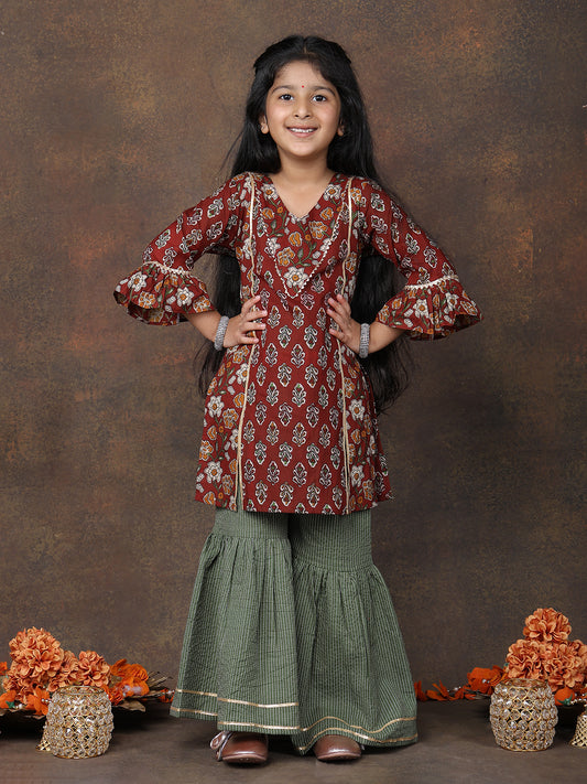 Maroon 3/4 sleeves printed Kurti with Green sharara pant