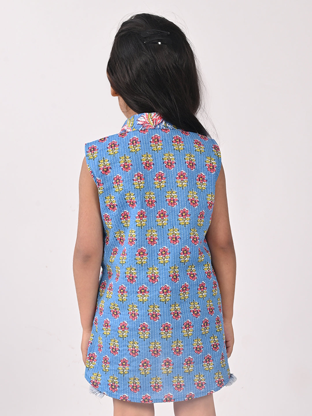 Blue Cotton Floral Printed Sleevless shirt style Top