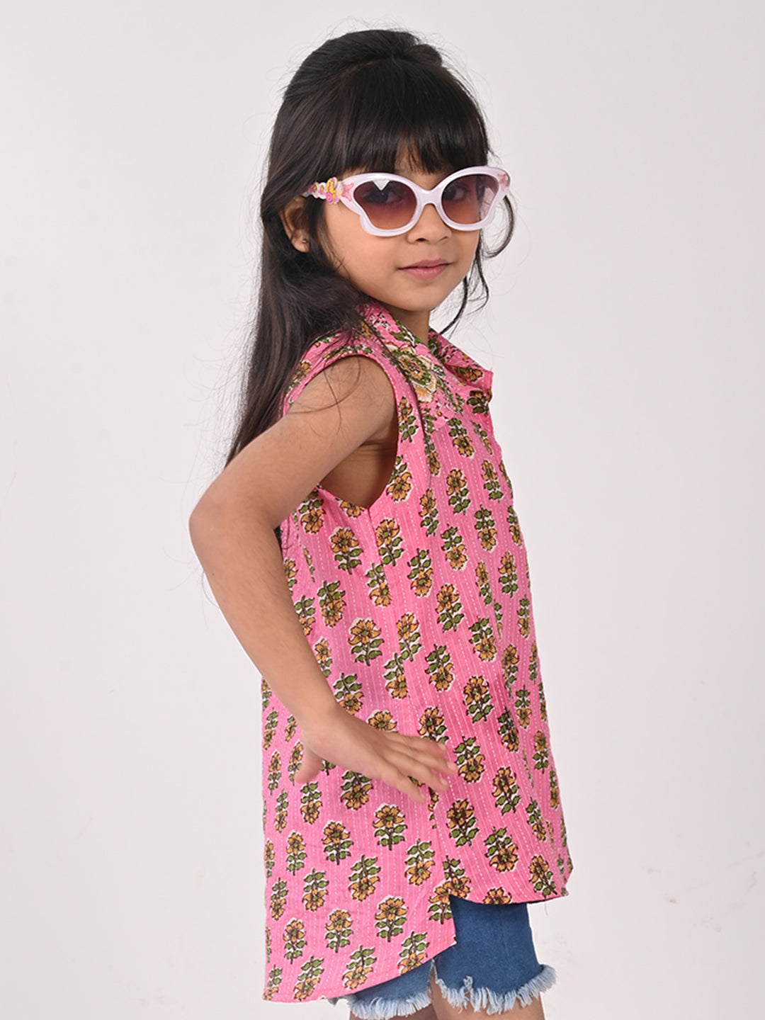 Pink Cotton Floral Printed Sleevless shirt style Top