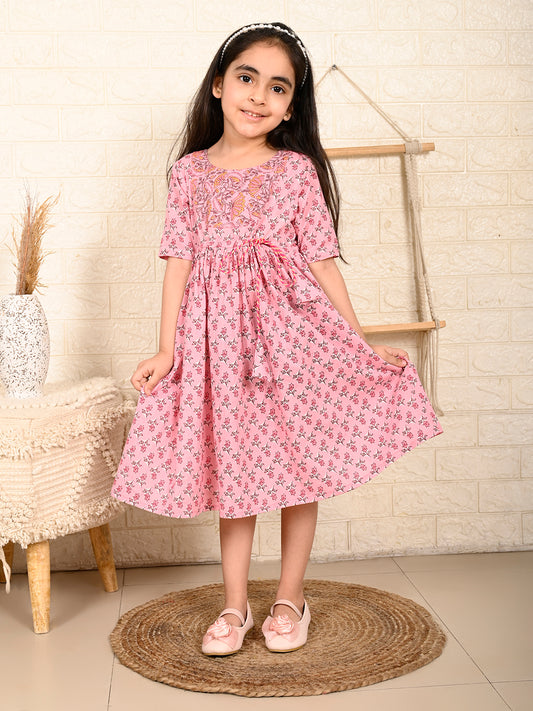 Pink Floral dress adjustable at waist