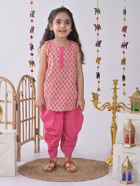 Pink printed katha Kurti with pink katha dhoti
