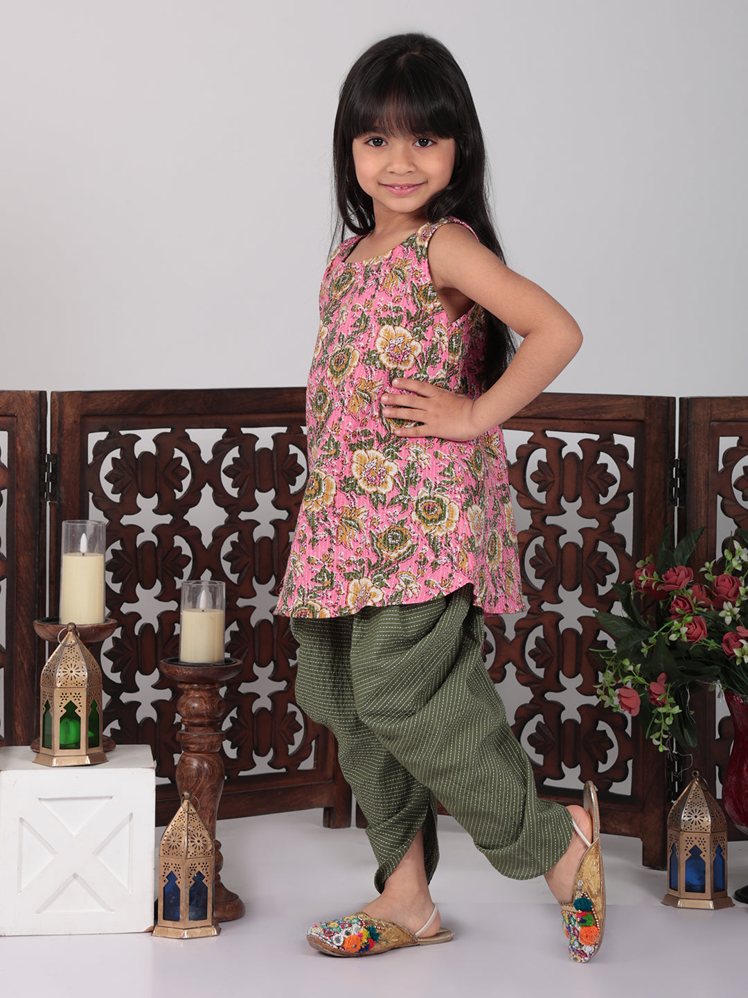 Pink floral printed Kurti with green dhoti