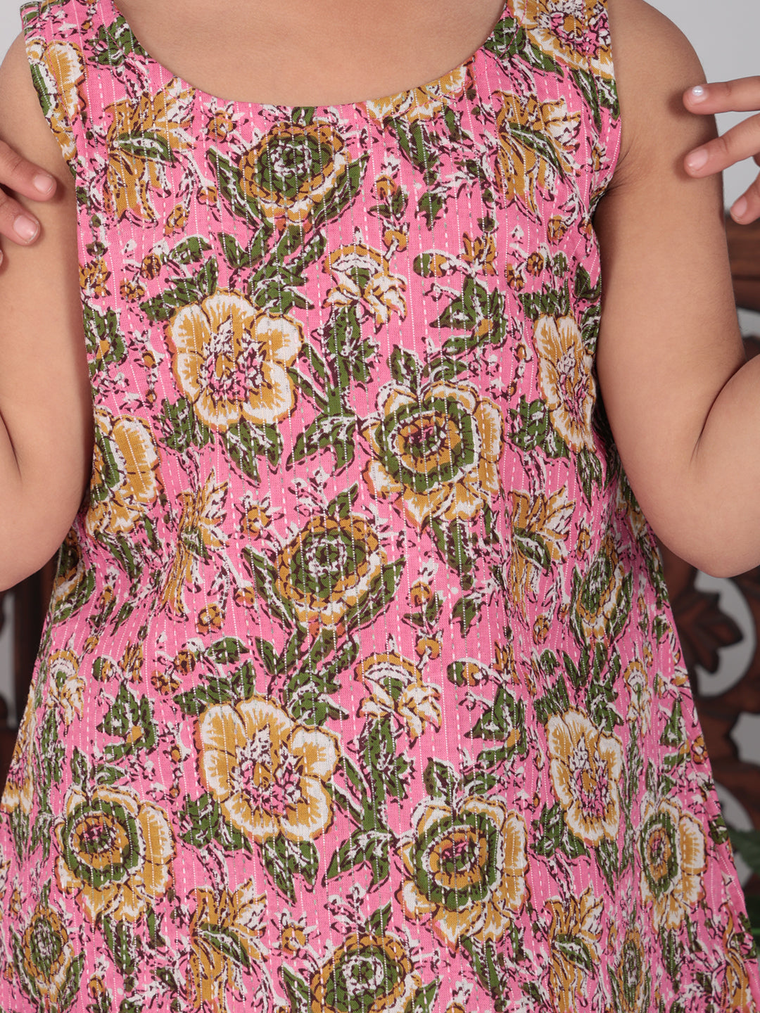 Pink floral printed Kurti with green dhoti