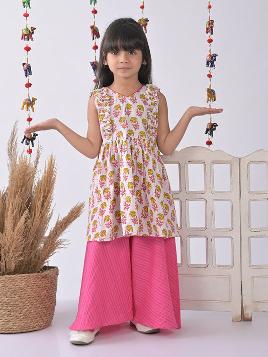 White Cotton Kurti paried with Pink plazo