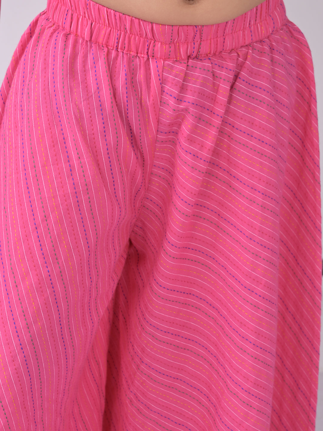 Printed Kurti paried with Pink plazo