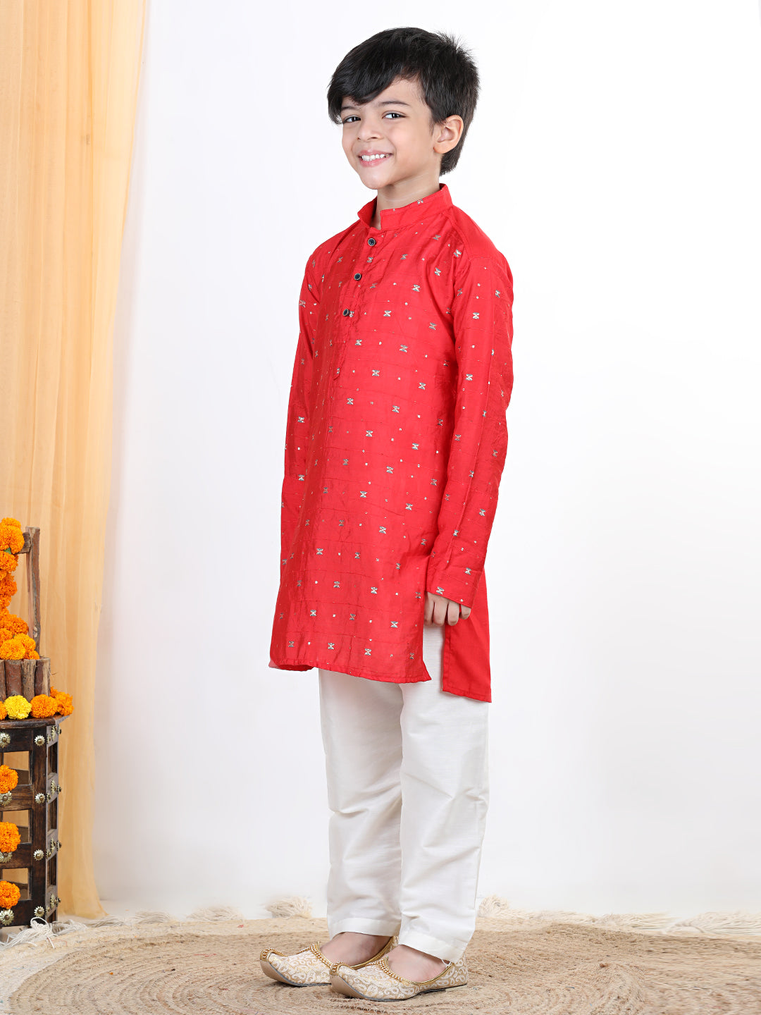 Red Work Detail Kurta Set