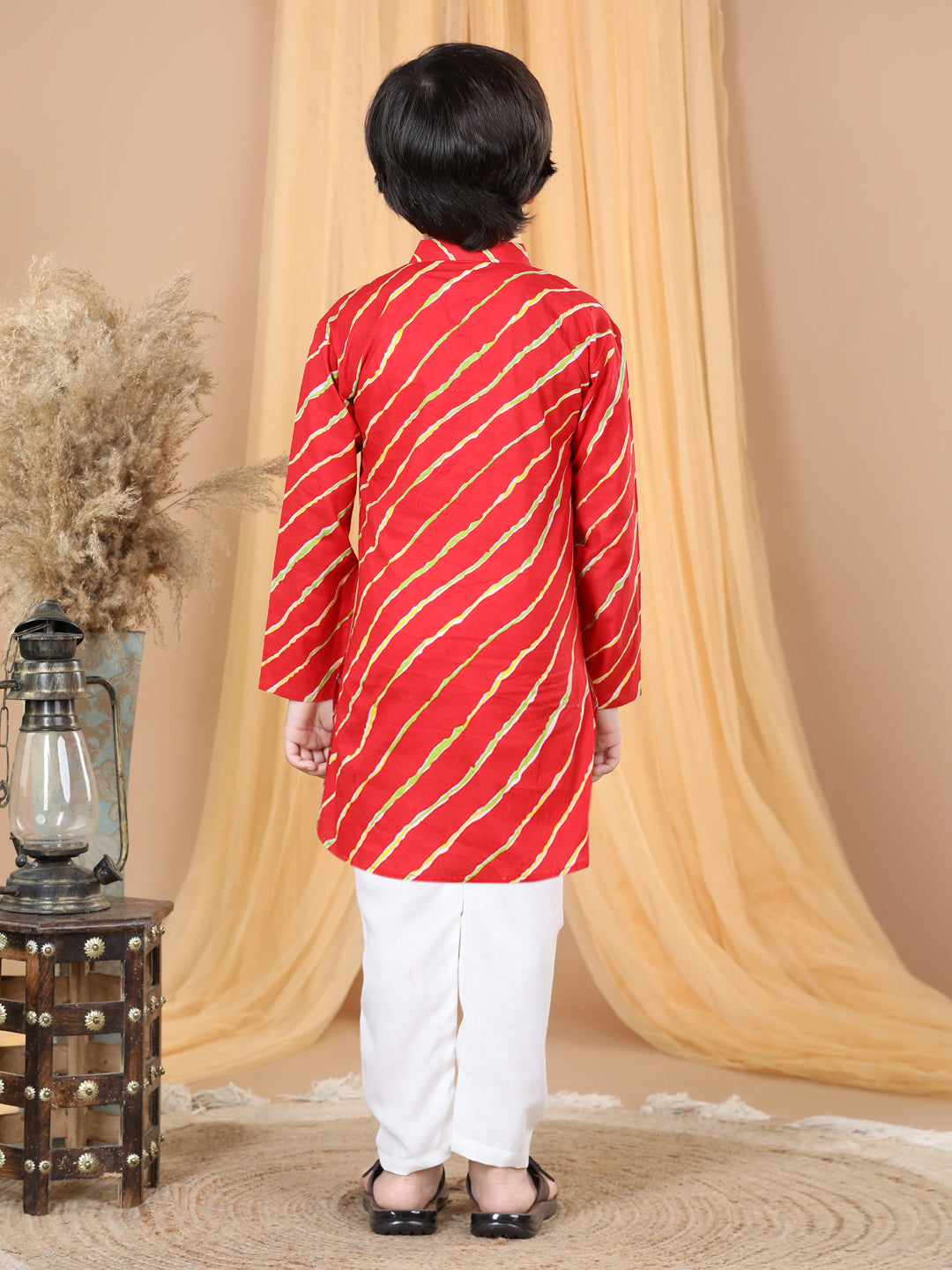 Red Leheriy with Patch detailing Kurta Set
