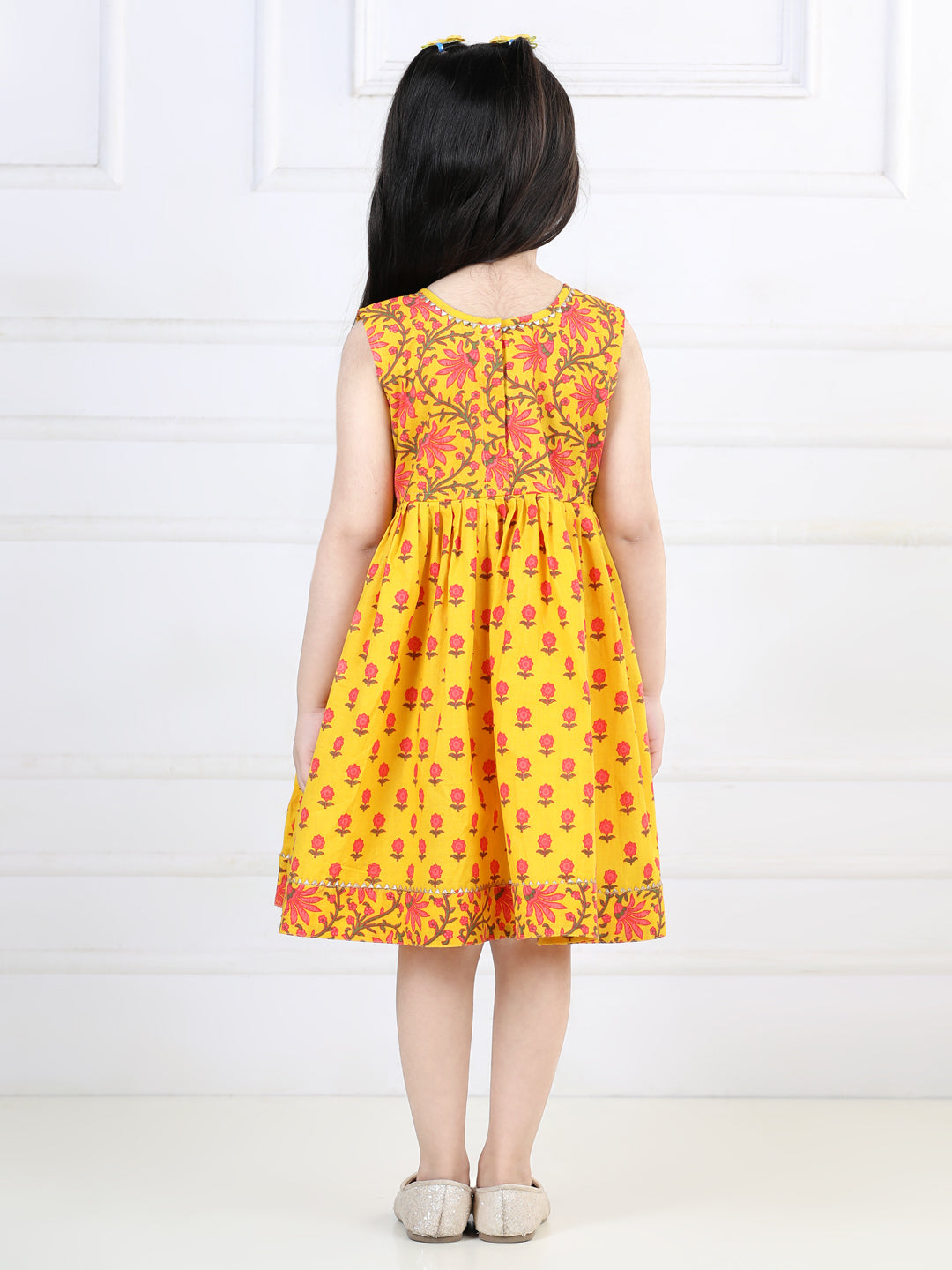 Yellow cotton sleeveless Dress