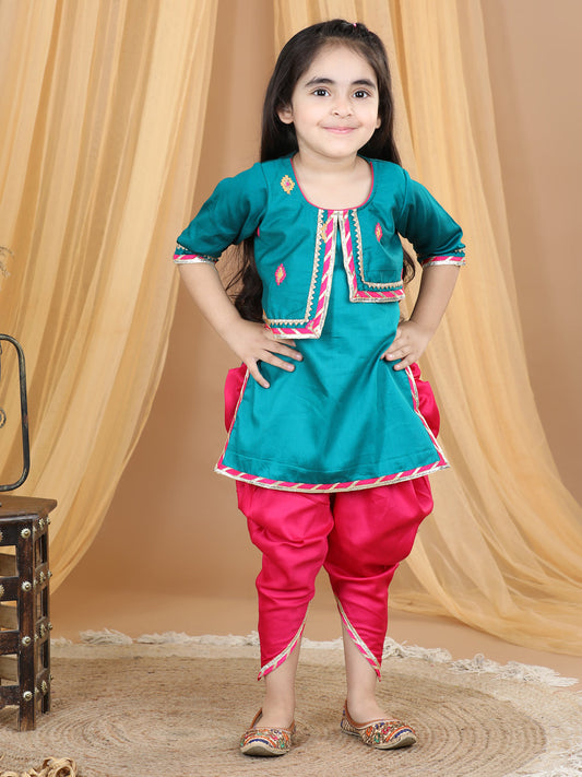 Green embroidered Gota Patti Detailed Kurta with dhoti