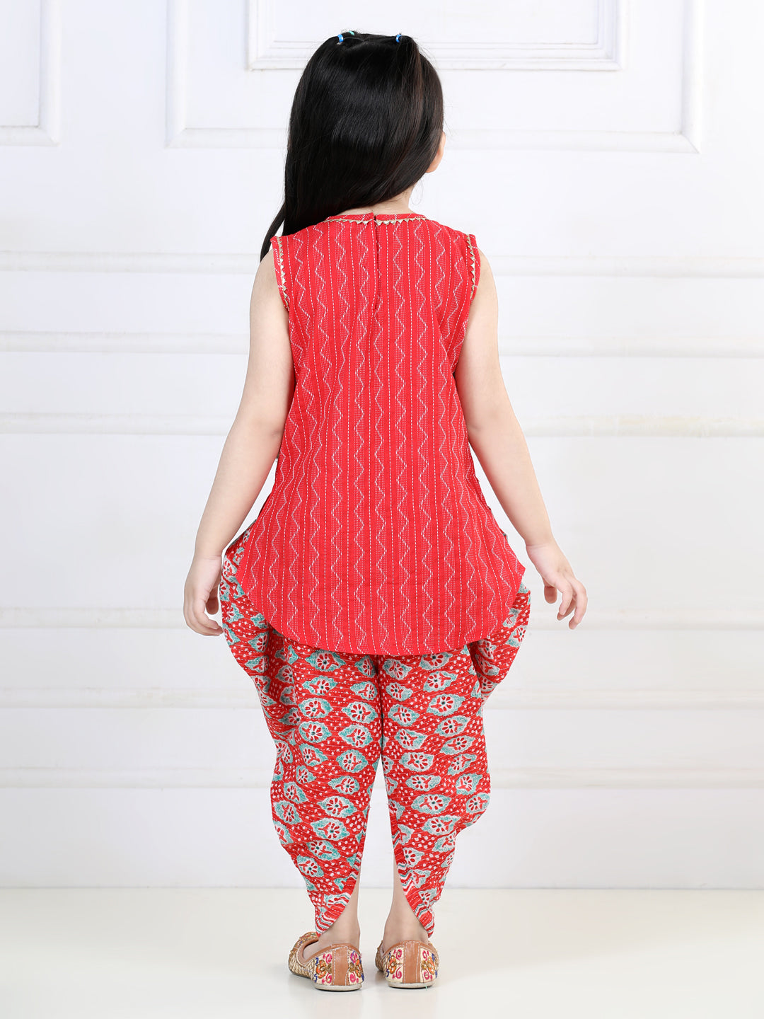 Red Katha Sleeveless Kurta with Printed Dhoti
