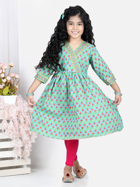 Green Floral Printed Fit & Flare Kurta With Pink Leggings