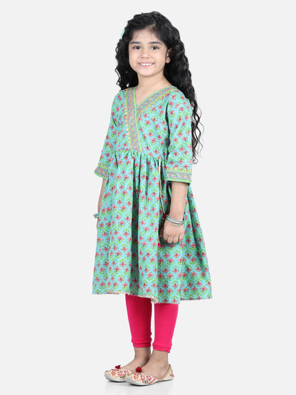 Green Floral Printed Fit & Flare Kurta With Pink Leggings