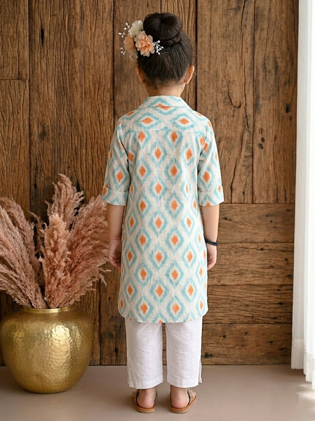Blue printed 3/4 Sleeves kurti with white pant