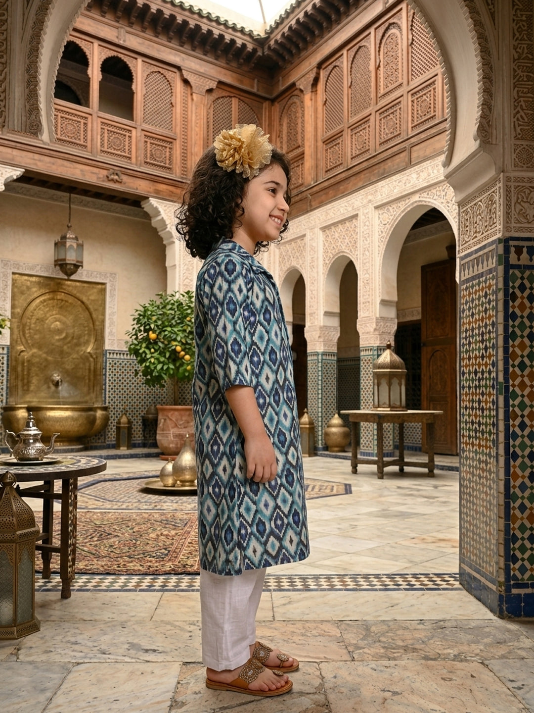 Blue printed 3/4 Sleeves kurti with white pant