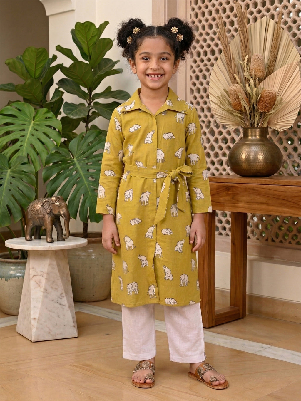 Green printed 3/4 Sleeves kurti with white pant