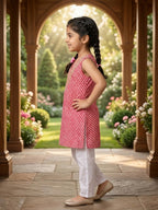 Pink Lehriya printed sleeveless kurti with white pant