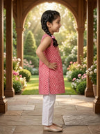 Pink Lehriya printed sleeveless kurti with white pant