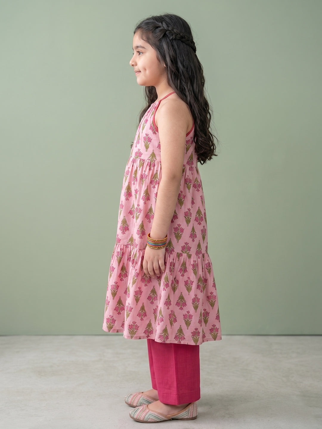 Pink Sleeveless Halter Style Kurti With Pant