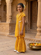 Yellow Bandhani printed half sleeves collared Kurti with white pant