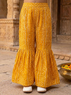 Yellow Bandhani printed half sleeves collared Kurti with white pant
