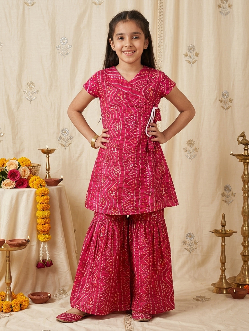 Pink Bandhani printed half sleeves collared Kurti with white pant