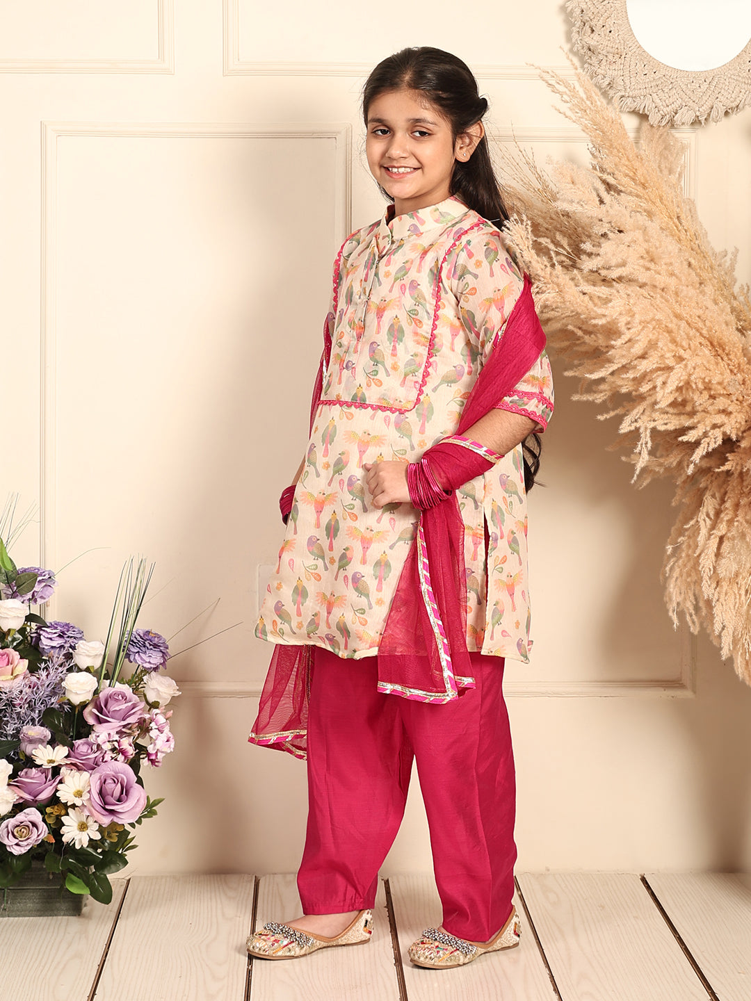Cream Chanderi bird printed kurti Wih Pink Pant and dupatta