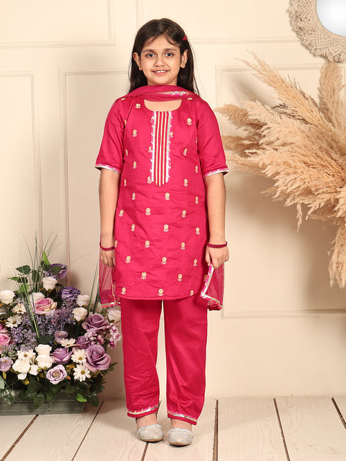 Pink Embroidered kurti Wih Pink Pant and dupatta