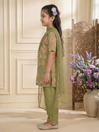 Kinder Kids Green Floral Printed Top With Green Pant and Pink Dupatta