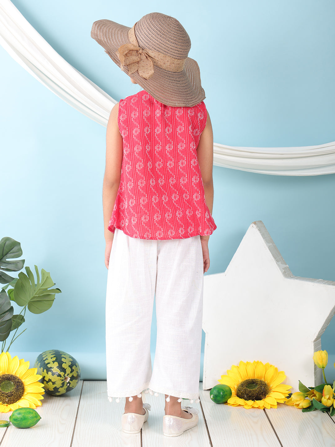 Red sleeveless katha Top with white pant