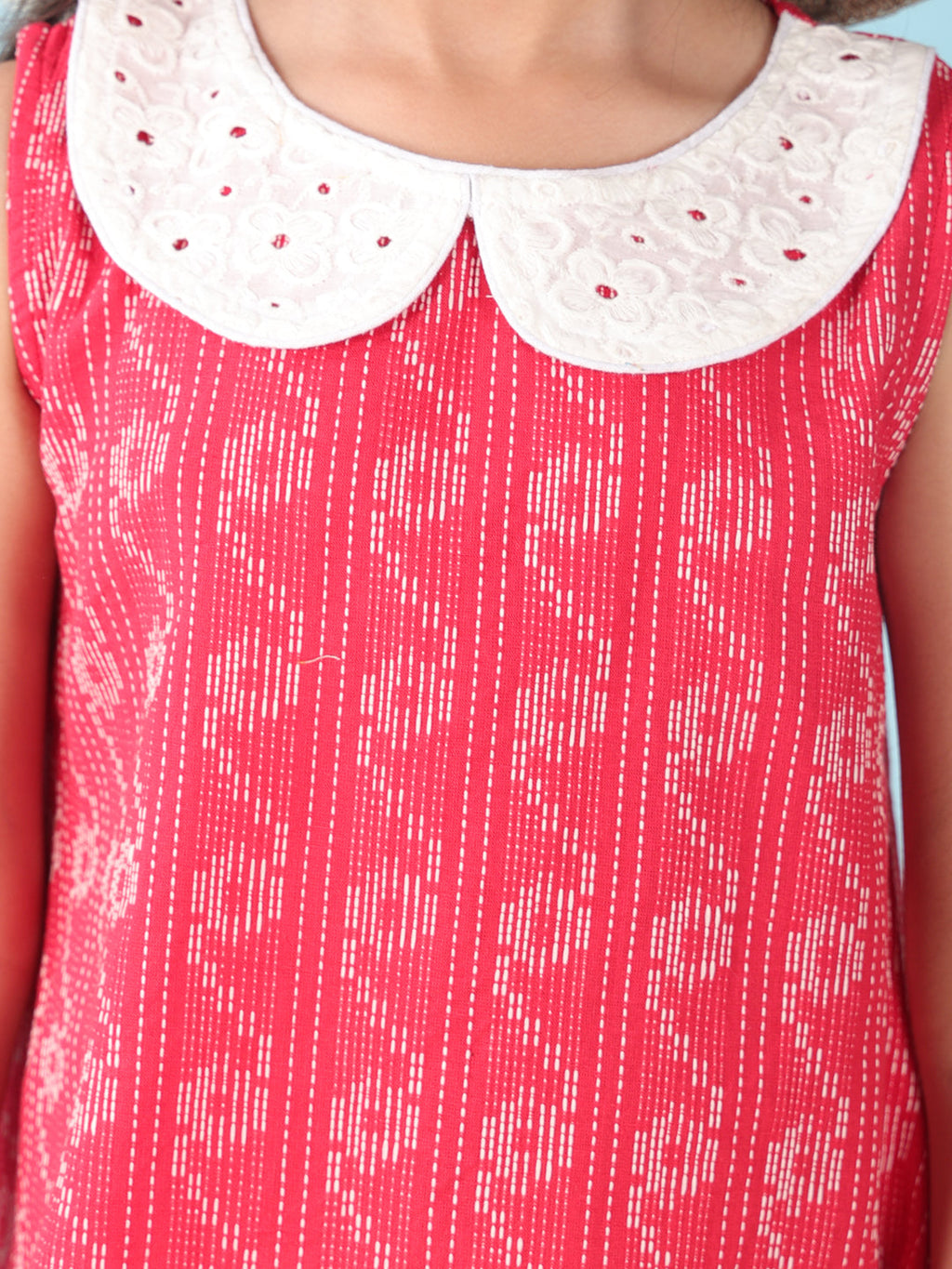 Red sleeveless katha Top with white pant